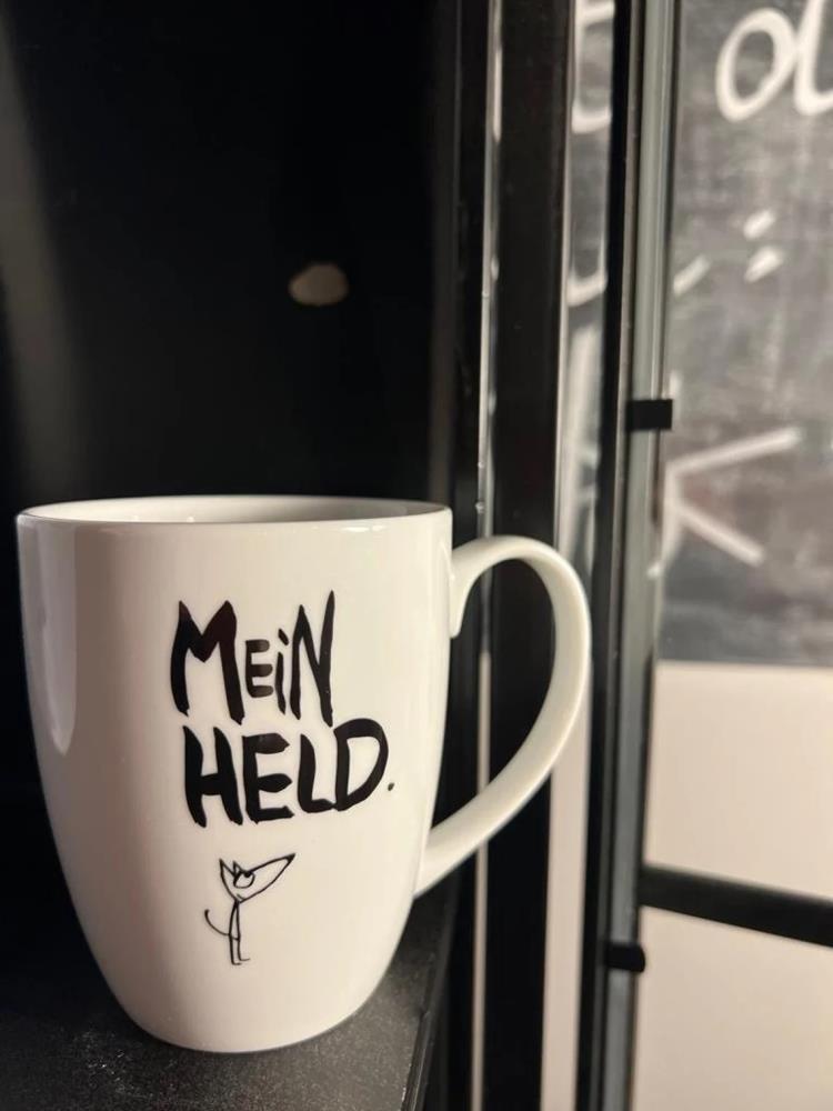 Becher - Mein Held. Immer.